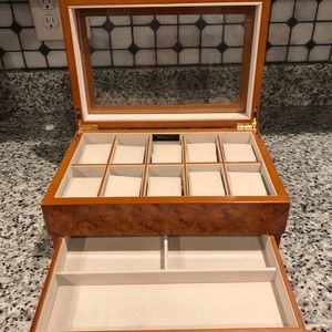 Watch/jewelry box